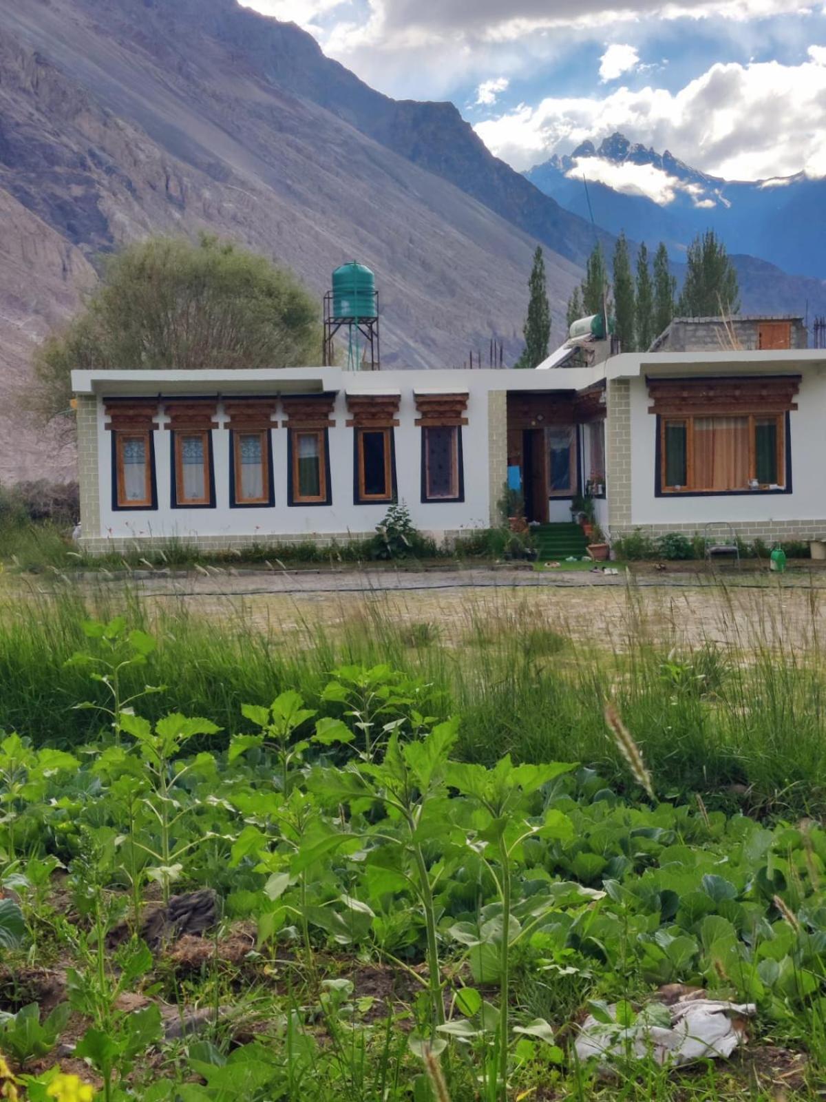 Nubra Holiday Deskit Esterno foto