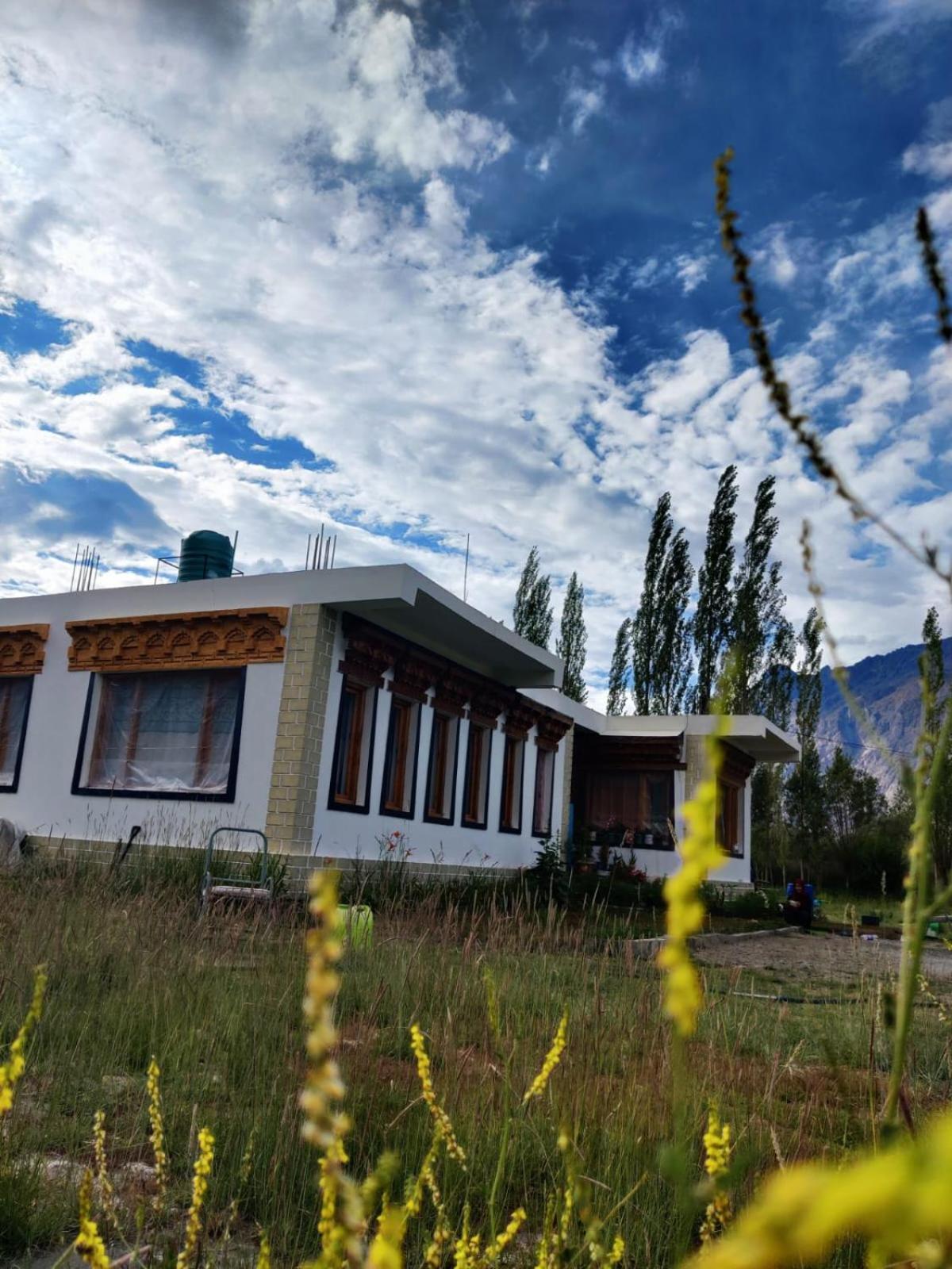 Nubra Holiday Deskit Esterno foto